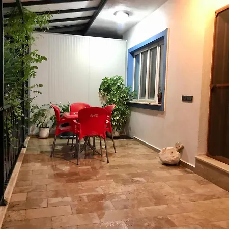 Апартаменти Tyana Home-1 *