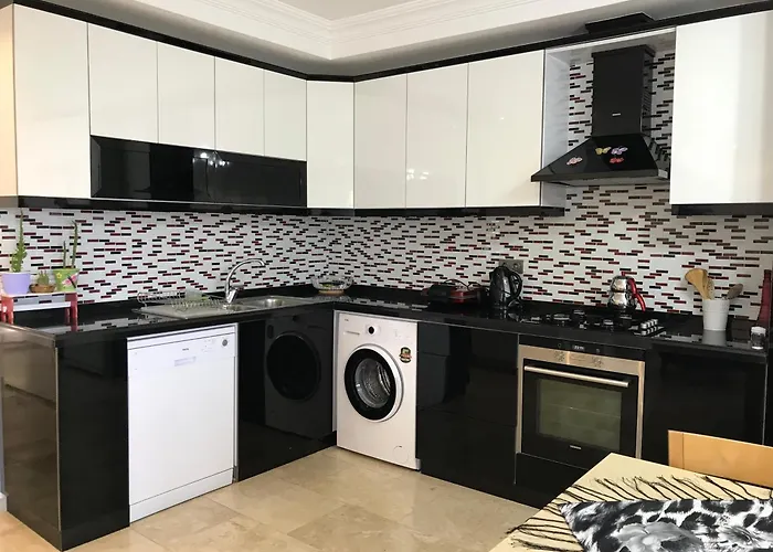 Tyana Home-1 아파트