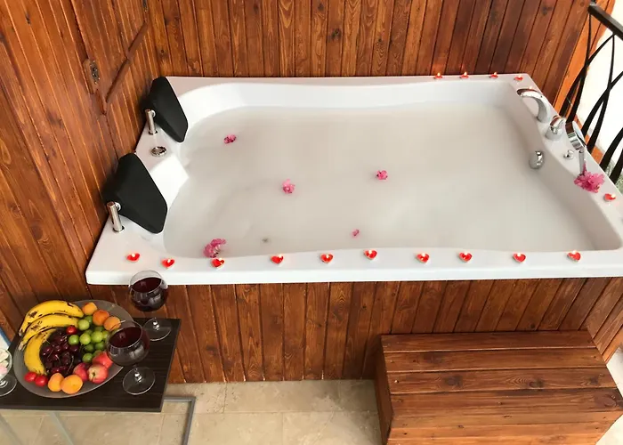 Tyana Home-1 아파트 카스