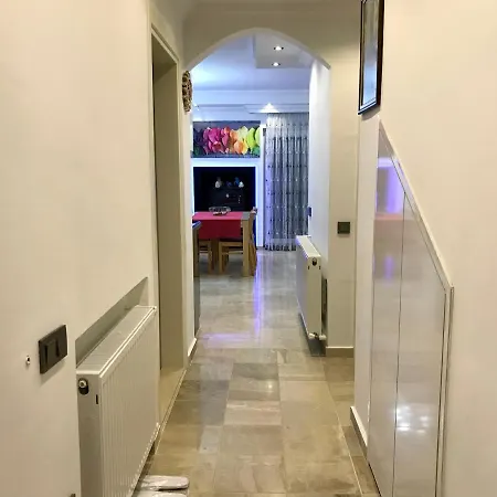 Appartement Tyana Home-1 *